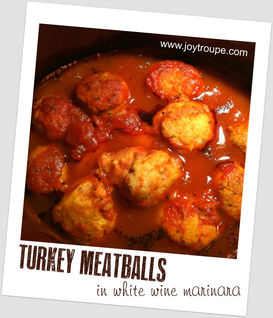 Crockpot Turkey Meatballs in White Wine Marinara