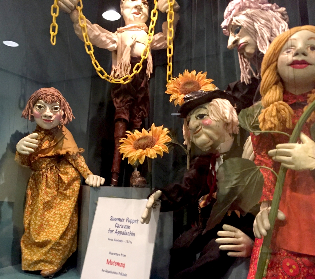 The Puppet Co in Glen Echo MD Waiting in line